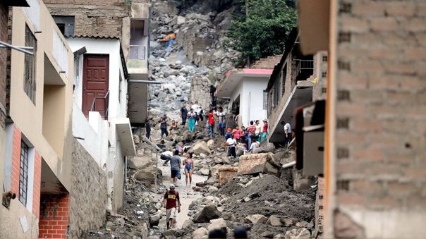 Calles Inundadas Viviendas Colapsadas Y Varios Desaparecidos Por