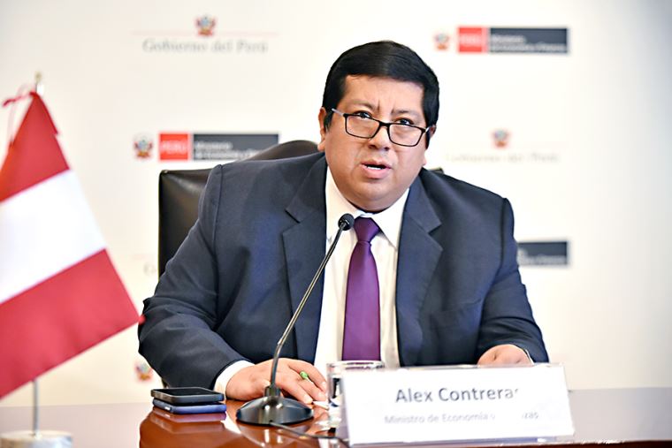 Políticos exigen la renuncia de Alex Contreras al MEF Diario La Noticia