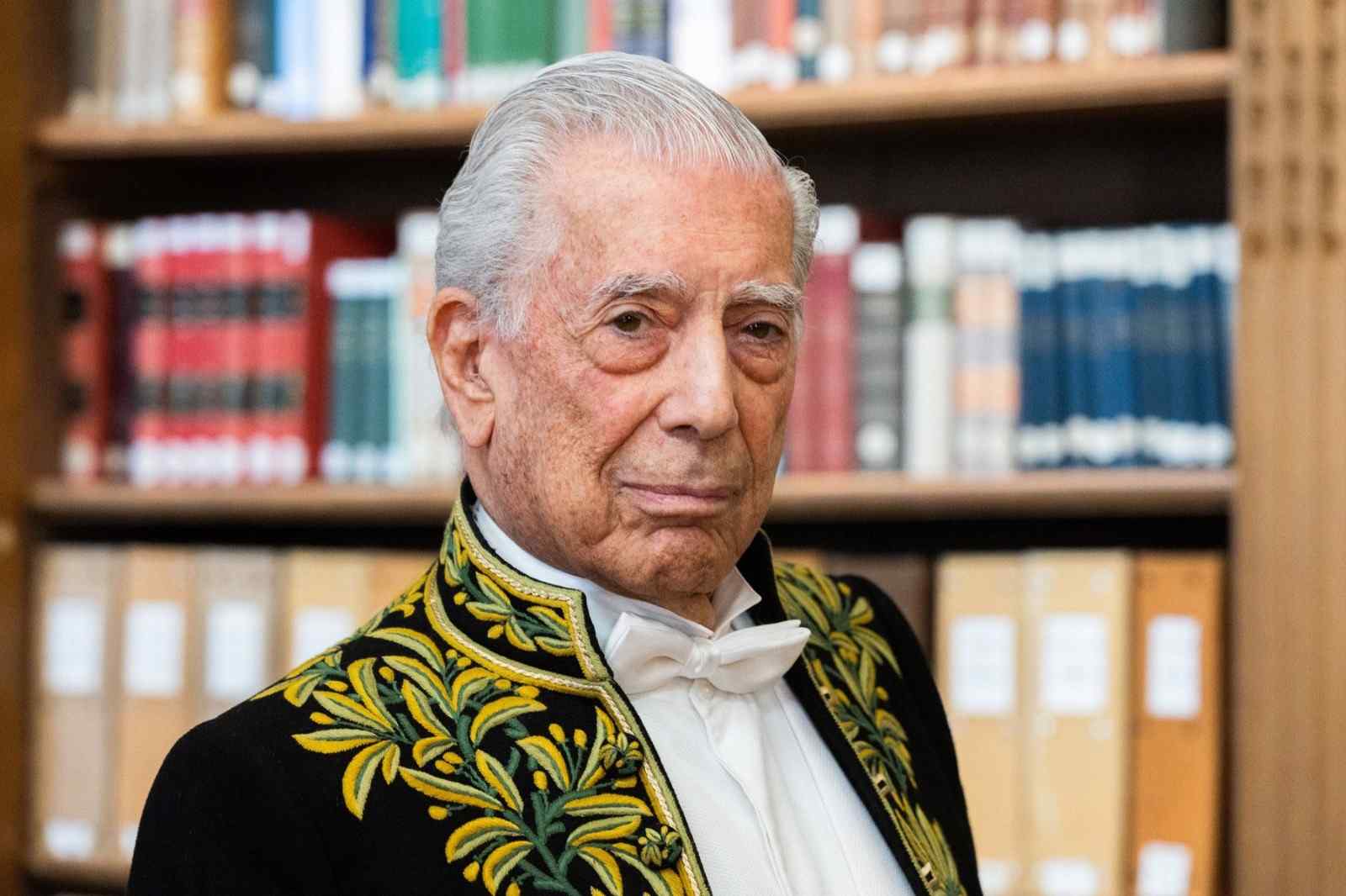 Mario Vargas Llosa Cuatro De Sus Obras Se Declaran Patrimonio Cultural