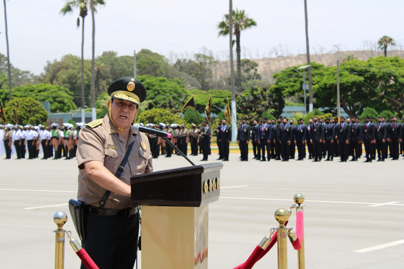 Mininter nombra a Vicente Tiburcio nuevo comandante general de la PNP