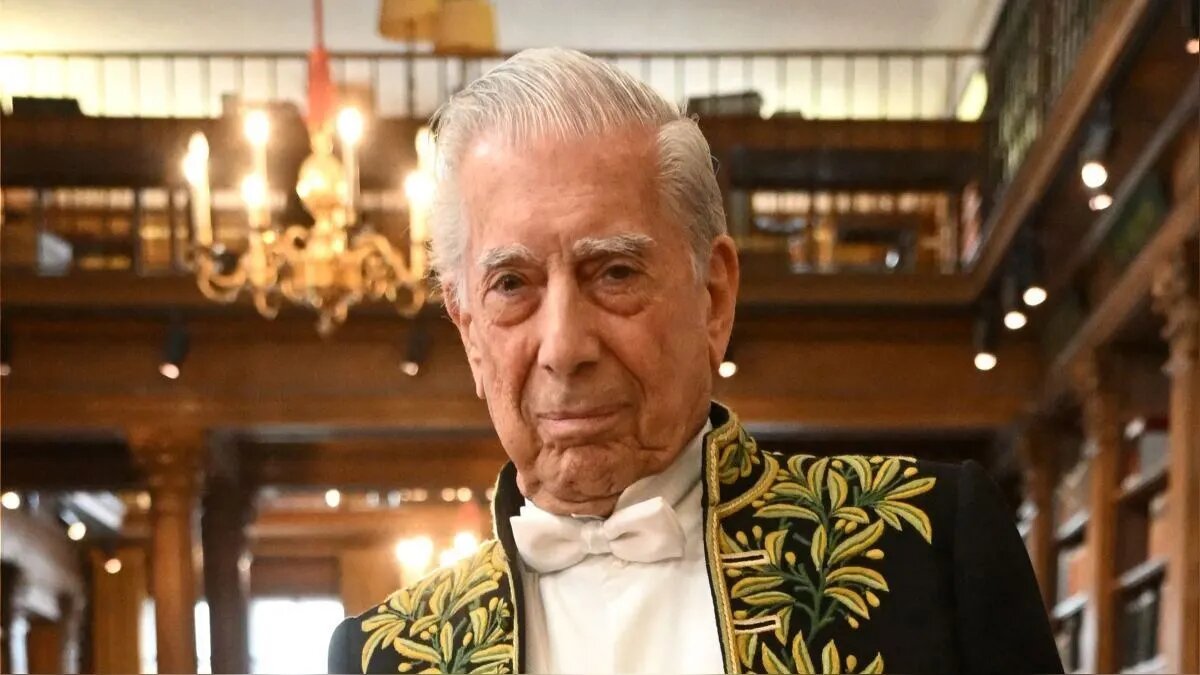 Mario Vargas Llosa anuncia su retiro de la literatura con última novela