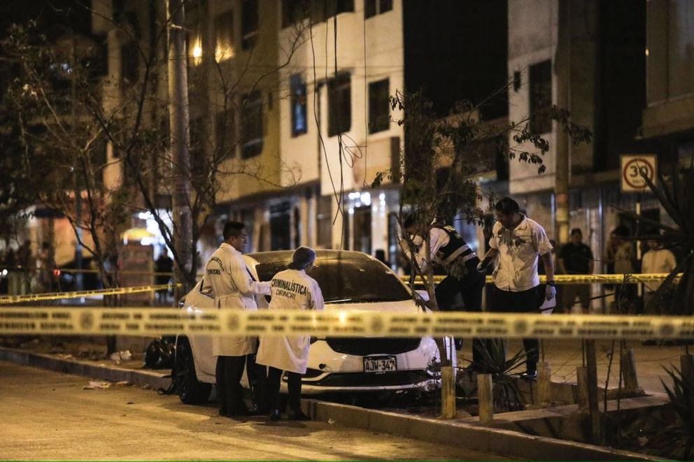 Sicarios Asesinan A Tiros A Suboficial De La Policía En Una Calle De ...