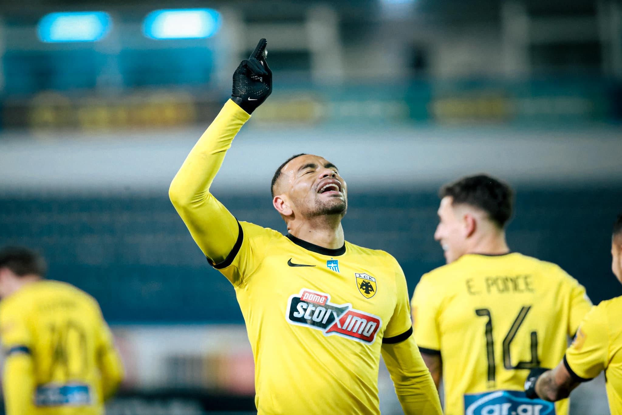 Defensa Alexander Callens celebró su primer gol en la Superliga de ...