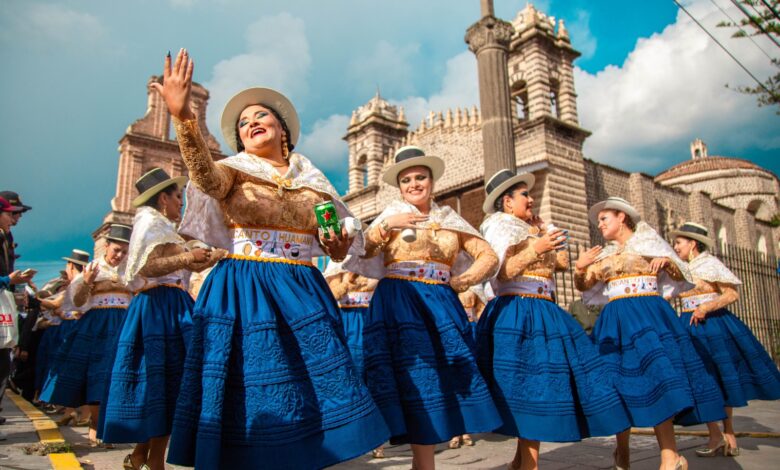 Ayacucho, la "Ciudad de las 33 Iglesias", se prepara para el Carnaval del Bicentenario 2024