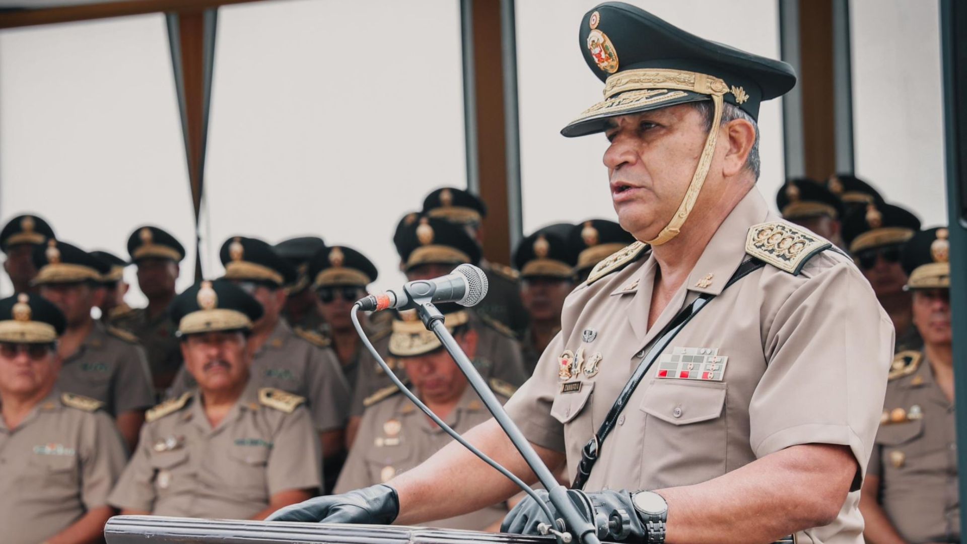 Jefe de la PNP desmiente cambio de coronel en la DIVIAC - Diario La ...