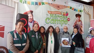 Gobierno reconoce como “Héroe del campo” a líder de la conservación de bosques en Cusco