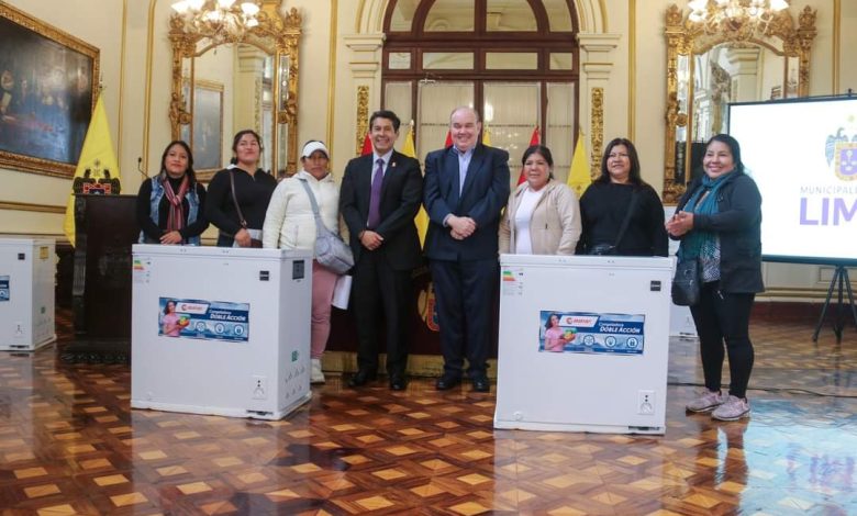 Congeladoras llegan a los cerros para darle frescura a las Ollas Comunes