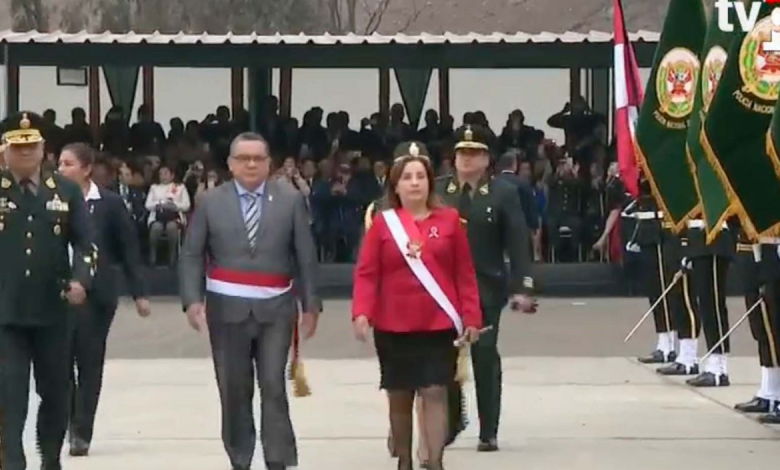 Presidenta Dina Boluarte se presentó en la graduación extraordinaria de alféreces de la PNP