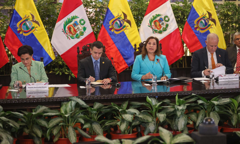 Dina Boluarte y presidente de Ecuador reafirman voluntad de seguir trabajando juntos