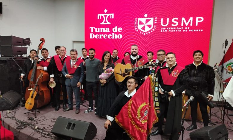 Rinden homenaje a Pedro Suárez-Vértiz