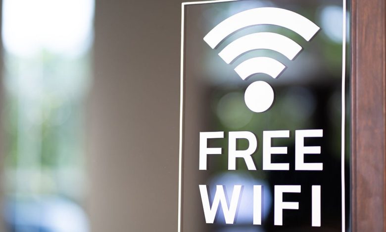 Cómo localizar una red Wi-Fi gratuita y utilizarla de forma segura