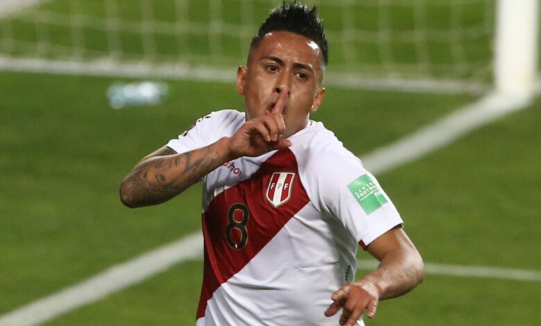 Christian Cueva cerca del fútbol uruguayo cerca del fútbol uruguayo