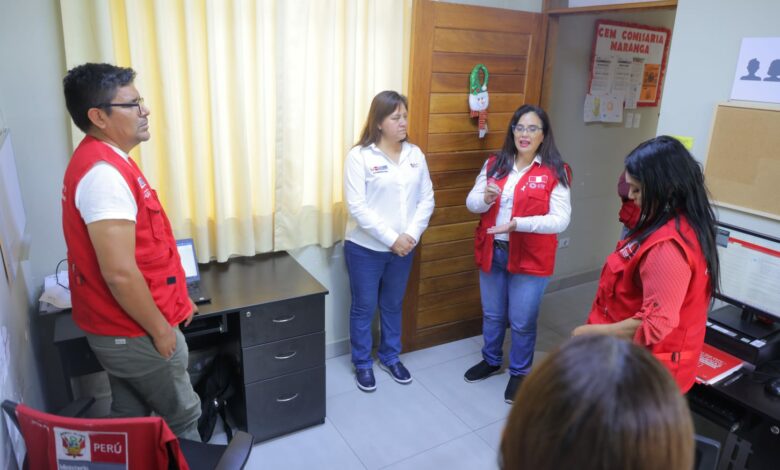 Ministra de la Mujer realiza inspecciones inopinadas en los servicios de todo el país
