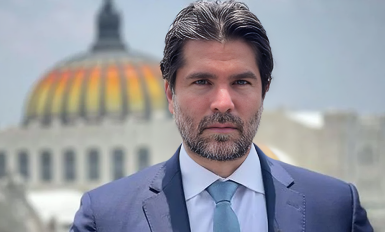 Eduardo Verástegui llama “señor” a Karla Sofía Gascón y desprestigia su nominación en los Oscar