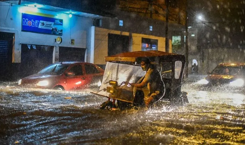 Declaran estado emergencia en 338 distritos del país por lluvias