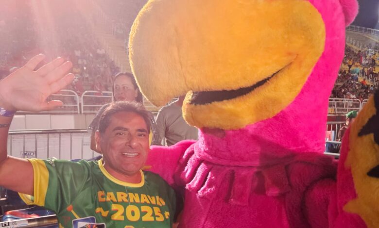 Carlos Álvarez y la urraca se apoderan del carnaval de Río