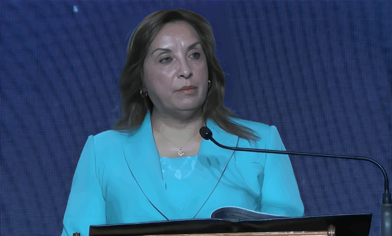 Presidenta Boluarte afirma que no busca aprobación popular, sino atender las verdaderas necesidades del país