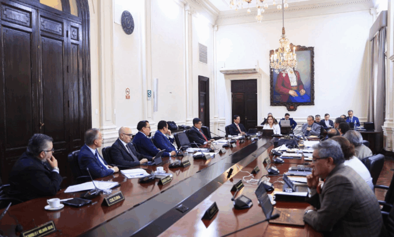 Ejecutivo busca frenar crisis económica y fortalecer la seguridad ciudadana desde el Consejo de Ministros