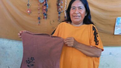 Conoce a Isabel y su labor para dar a conocer su cultura nomatsigenga con la elaboración de artesanías en Junín