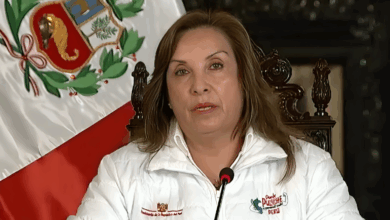 Presidenta Boluarte respalda a policías heridos en enfrentamiento con banda criminal en La Victoria