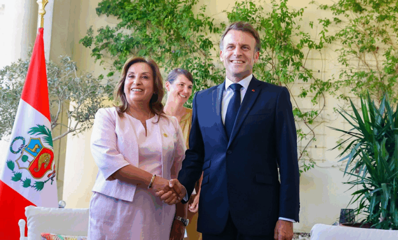 Emmanuel Macron respalda ingreso del Perú a la OCDE tras reunión con Dina Boluarte