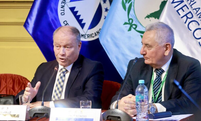 Ramírez: poner barreras económicas ocasiona perjuicios a los países