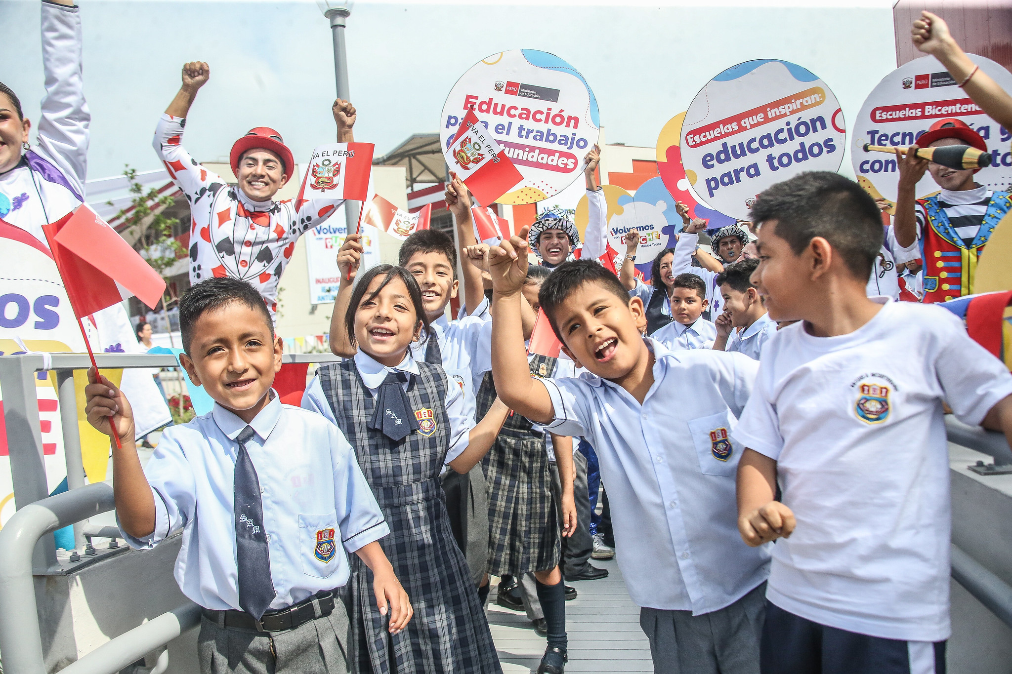 Minedu alcanza la mayor ejecución de inversión en educación de los últimos cinco años