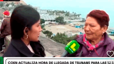 Ciudadana lleva a su nieto al mar pese a alerta de tsunami en el litoral peruano