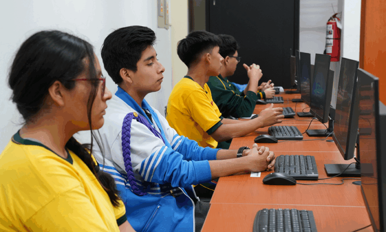 Minedu impulsa iniciativa Fábrica de Programadores para formar a escolares con certificación internacional en programación