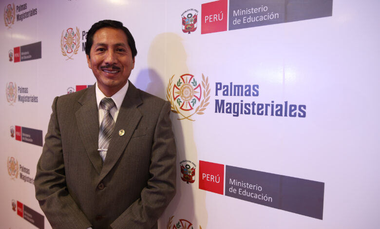 Más de 1.4 millones de soles para maestros condecorados con las palmas magisteriales