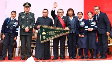 Colegios del Callao demostraron su compromiso cívico en emotivo desfile escolar