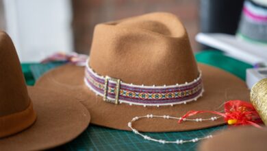 SERFOR: productos de fibra de vicuña de Cusco, Ayacucho y Arequipa en la feria “De Nuestras Manos” 2025