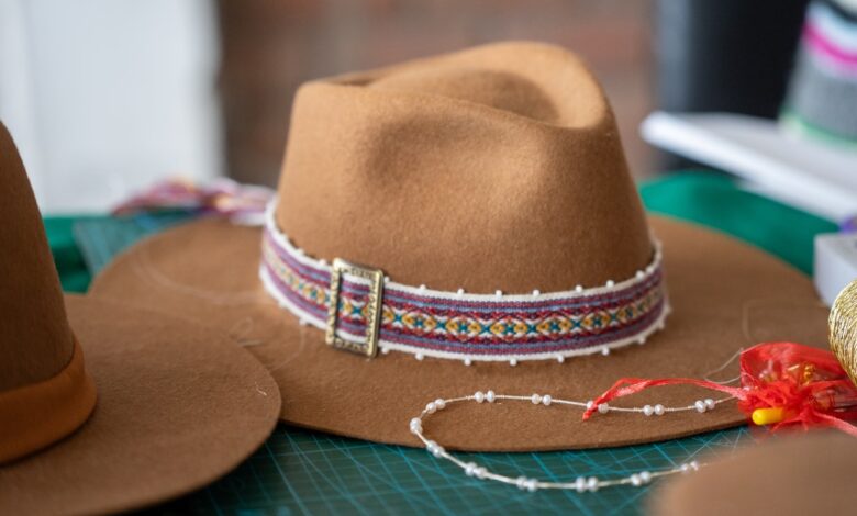 SERFOR: productos de fibra de vicuña de Cusco, Ayacucho y Arequipa en la feria “De Nuestras Manos” 2025