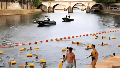 Río Sena recibe bañistas después de más de un siglo
