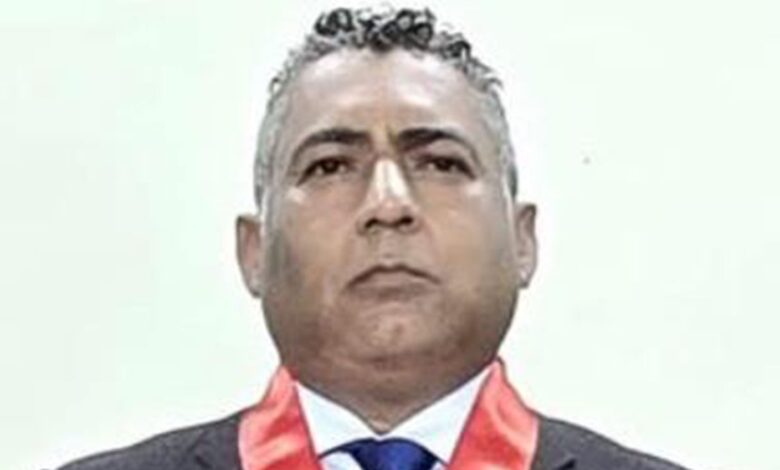 Denuncian a juez por quedarse con certificado de depósito