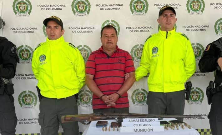 Capturan a hermano del escurridizo “Iván Mordisco” en Colombia