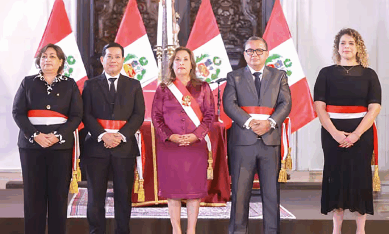 Dina Boluarte hizo tres cambios en el gabinete