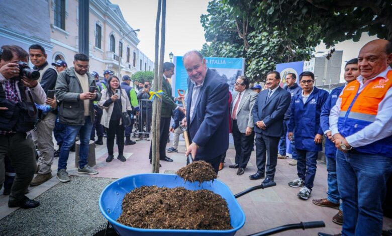 Alcalde Rafael López Aliaga invita al empresariado a invertir en el centro histórico de Lima