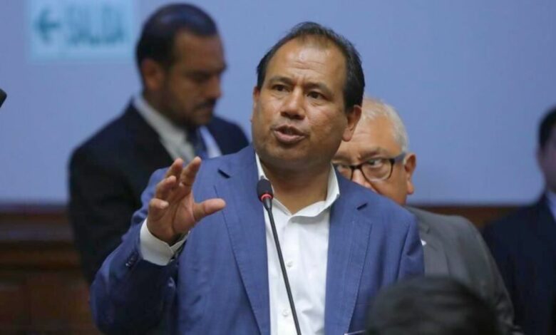 Congresista Edgar Tello impulsa histórica reforma pensional en favor de maestros jubilados