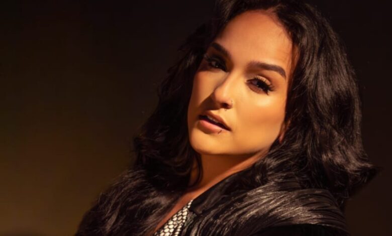 Daniela Darcourt lanza “Quién”, una salsa intensa sobre el dolor de un amor irremplazable