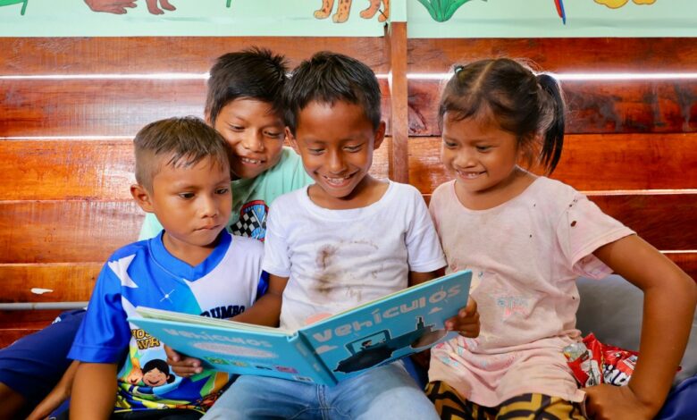Inicio de clases con un hito histórico en la Amazonía: se inaugura moderna biblioteca nativa en zona de frontera