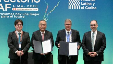 MTC y CAF firman convenios para impulsar el Ferrocarril Barranca–Trujillo y fortalecer la infraestructura vial en regiones