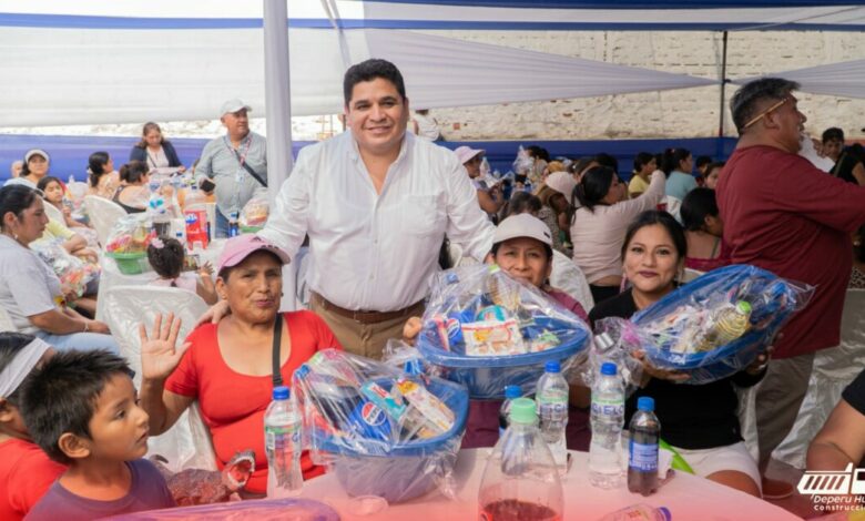Más de 2 mil madres de Collique fueron agasajadas por Día Internacional de la Mujer