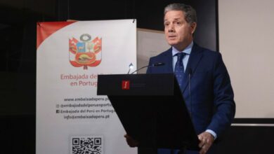 Perú y Portugal fortalecen vínculos culturales con tertulia literaria sobre Mario Vargas Llosa y José Saramago