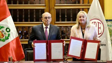 Cancillería entrega al Ministerio de Cultura 169 piezas del patrimonio nacional repatriados desde trece países