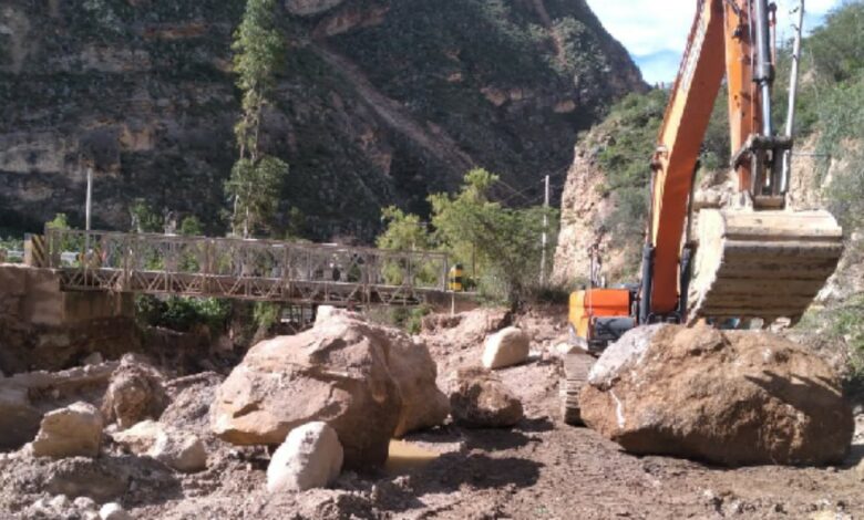MTC actúa de inmediato ante emergencia vial en Áncash por riesgo de colapso de puente Alpash