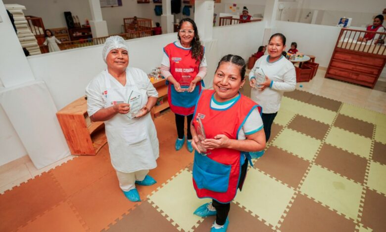 Distinguen a voluntarias de Cuna Más con más de 15 años de labor por la primera infancia en Loreto