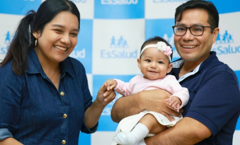 EsSalud realiza con éxito el primer implante de marcapaso en un bebé prematuro en Latinoamérica