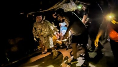 Fuerzas Armadas rescatan vía aérea a padre e hija heridos por incendio en el VRAEM