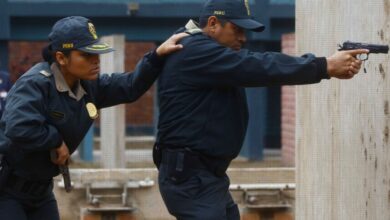 Rospigliosi presiona al Mininter y pretende dejar sin pistolas a la PNP